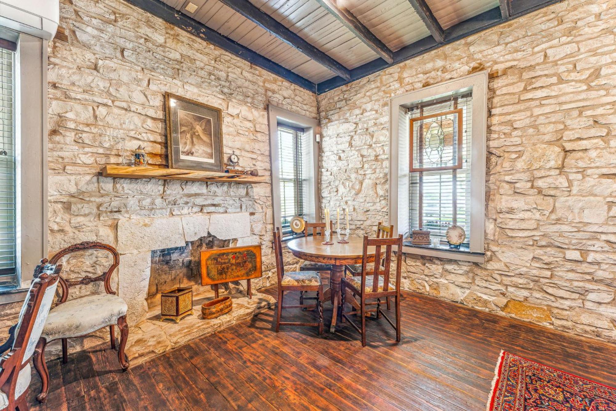 Captain James Beech House Stephenville Exterior foto